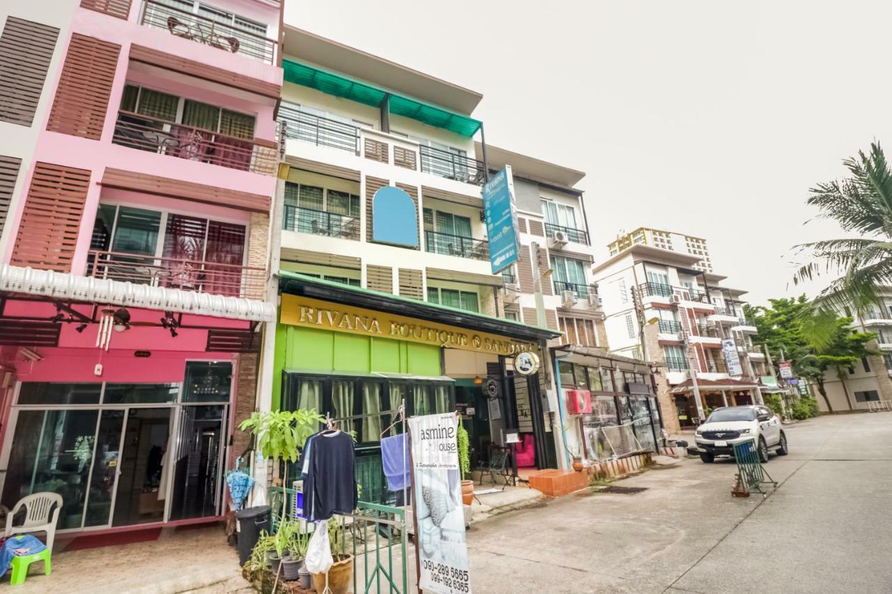 Oyo 146 Rivana Boutique By Sandara Pattaya Exteriör bild