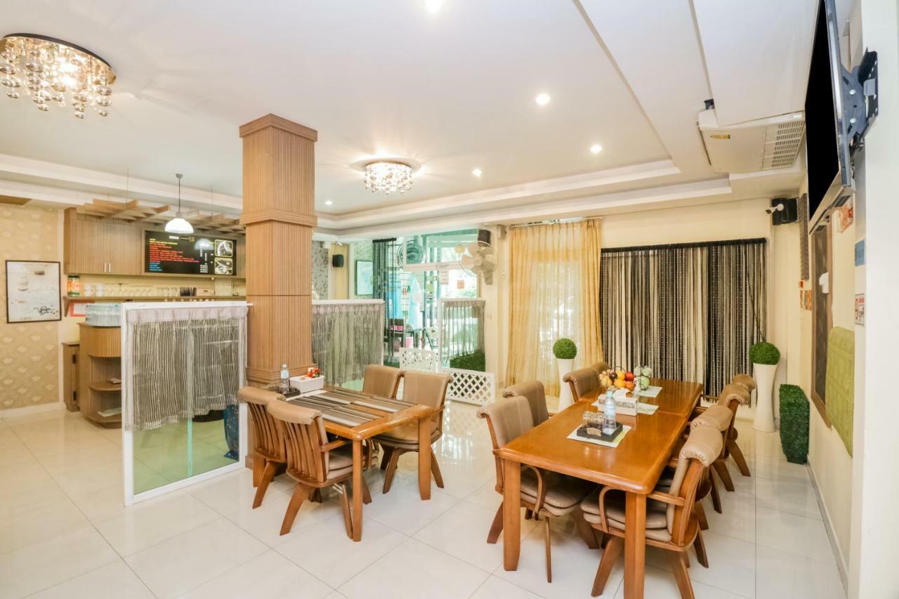 Oyo 146 Rivana Boutique By Sandara Pattaya Exteriör bild
